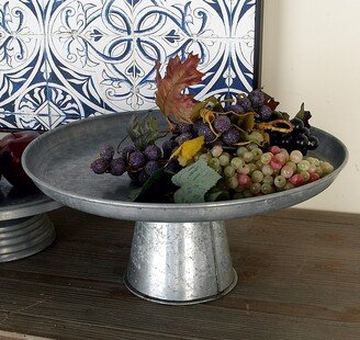 Studio 350 Metal Farmhouse Cake Stand