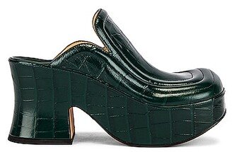 Wedge Clogs in Green