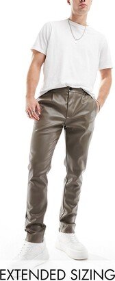 skinny leather look sweatpants in gray