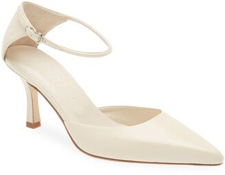 Selma Pointed Toe Pump