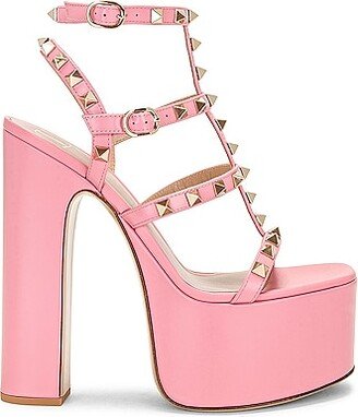 Rockstud Platform Sandal in Pink