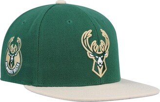 Men's Green Milwaukee Bucks Core Side Snapback Hat