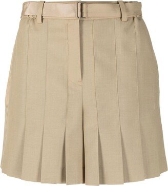 Pleated shorts