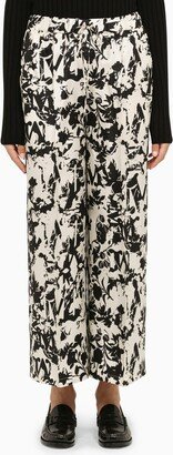 Black/white printed cropped trousers