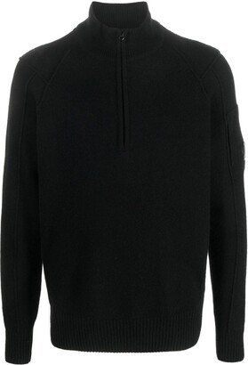 Lens-patch half-zip fastening jumper