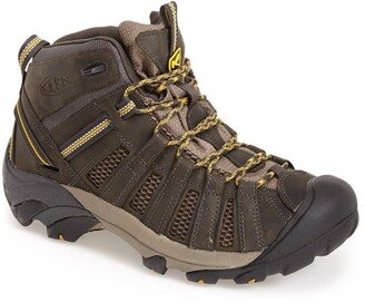 Voyageur Mid Hiking Boot