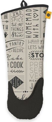 Kitchen Pantry Whip Up A Storm Single Oven Glove Black/White