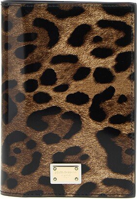 Leopard Print Passport Holder