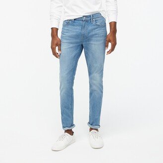 Men's Slim-Fit Jean In Signature Flex