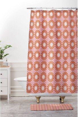 Schatzi Brown Retro Jumbo Daisy Pink Memory Foam Bath Mat White