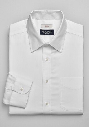 Men's Traveler Collection Slim Fit Point Collar Solid Dress Shirt