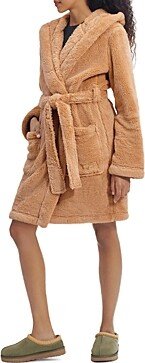 Aarti Hooded Fleece Robe