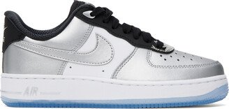 Gray Air Force 1 '07 SE Sneakers