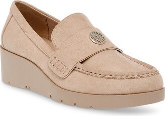 Qefelia Wedge Loafer