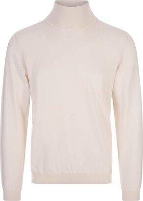 Slim Fit Turtleneck Sweater In White Virgin Wool