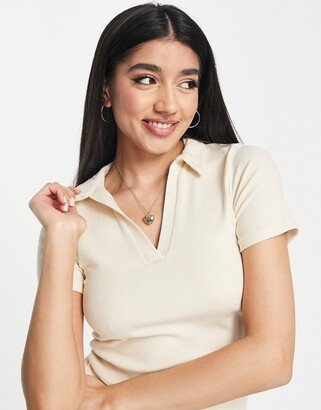 cropped polo t-shirt in beige