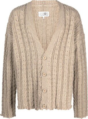 V-neck cabel-knit cardigan