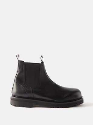 Tread-sole Leather Chelsea Boots