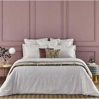 Tenue Chic Duvet Cover