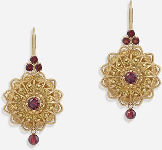 Pizzo earrings in yellow gold and rhodolite garnets