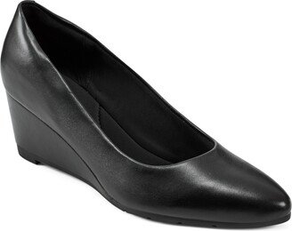 Women's Eflex Jinger Slip-On Closed Toe Dress Wedge Pumps