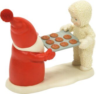 Snowbabies Christmas Memories Gnome Cookie Exchange Figurine