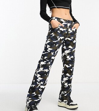 Heartbreak Petite wide leg cargo pants in camo print