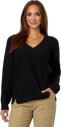 Cloud Soft V-Neck Sweater (Black) Women's Clothing