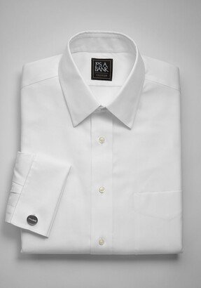 Men's Traveler Collection Traditional Fit Point Collar Dress Shirt-AA