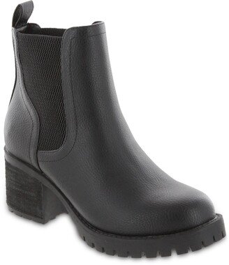 Jonna Lug Sole Chelsea Boot