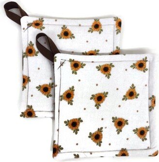 2 Pc Potholder Set in A Country Sunflowers Fabric Print By Sewuseful Studios