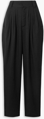 Pleated wool tapered pants