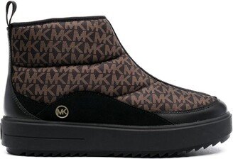 Emmett quilted boots