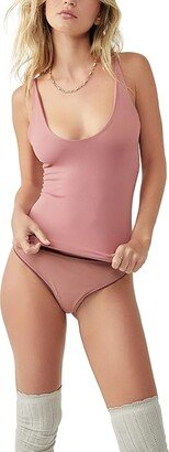 Seamless V-Neck Cami (Wind Blush) Women's Clothing