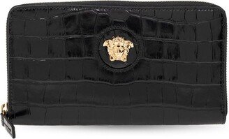 Logo-Plaque Embossed Zipped Continental Wallet