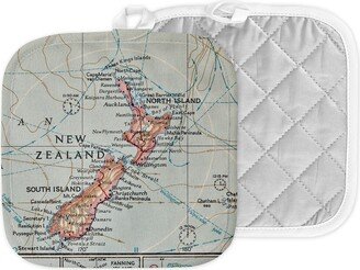 New Zealand Map Hot Pad - Pot Holder Kitchen Airbnb Gift