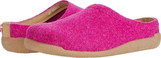 Lodge Slide (Fuchsia) Shoes