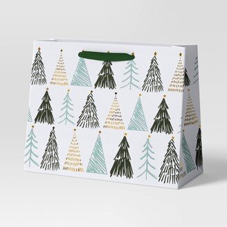 Vogue Christmas Trees Gift Bag White - Wondershop™