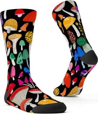 Socks: Magic Mushrooms - Multicolor Custom Socks, Multicolor