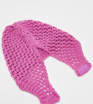 Unisex knitted crochet bonnet in pink