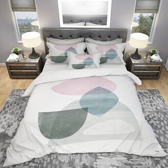 Designart 'Distressed Dream I' Geometric Bedding Set - Duvet Cover & Shams
