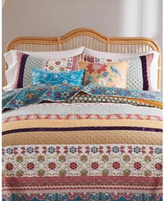 Thalia Bohemian Floral Quilt Sets