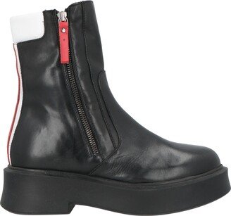 LIFE Ankle Boots Black