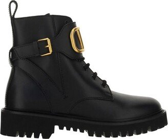 VLogo Plaque Ankle Boots