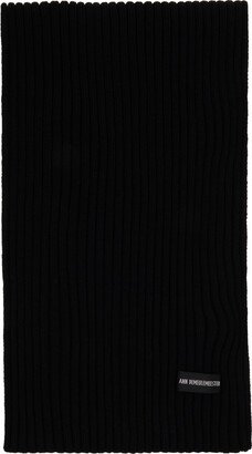 Black Thonis Scarf