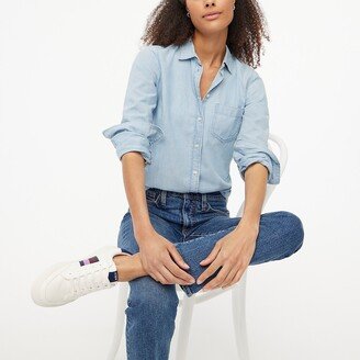 Women's Petite Chambray Shirt In Signature Fit