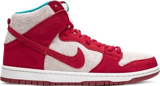 Dunk High Pro SB sneakers