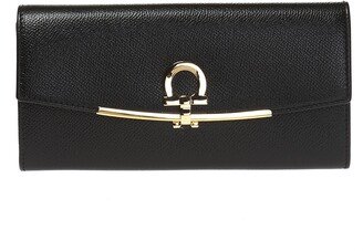 Wallet With A Decorative Clasp - Black