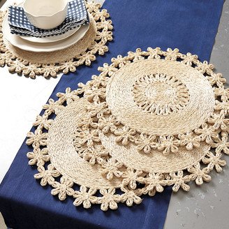 Set of 4 Tulum Scalloped Woven Placemats