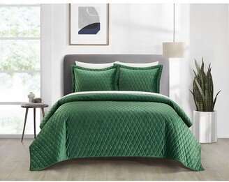 Wafa Quilt Set